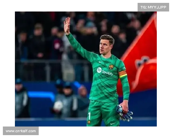 特尔施特根租借赫罗纳后肌肉受伤,或休战两个月 特尔施特根租借赫罗纳后肌肉受伤,或休战两个月